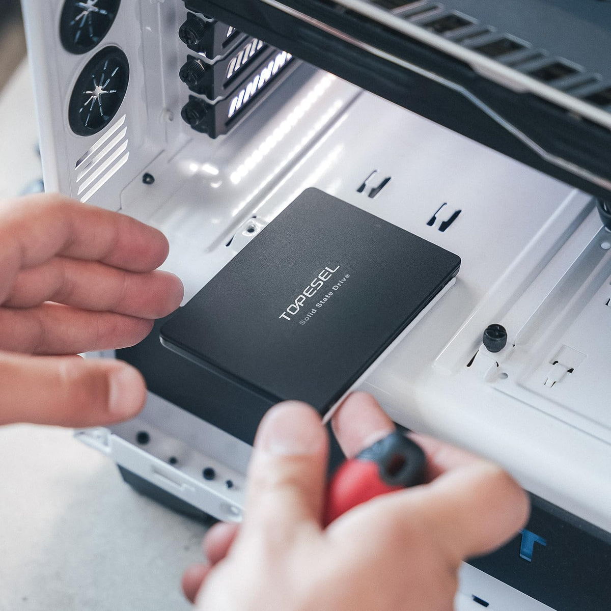1TB SATA III 2.5" Internal Solid State Drive 3D NAND TLC SSD F82106